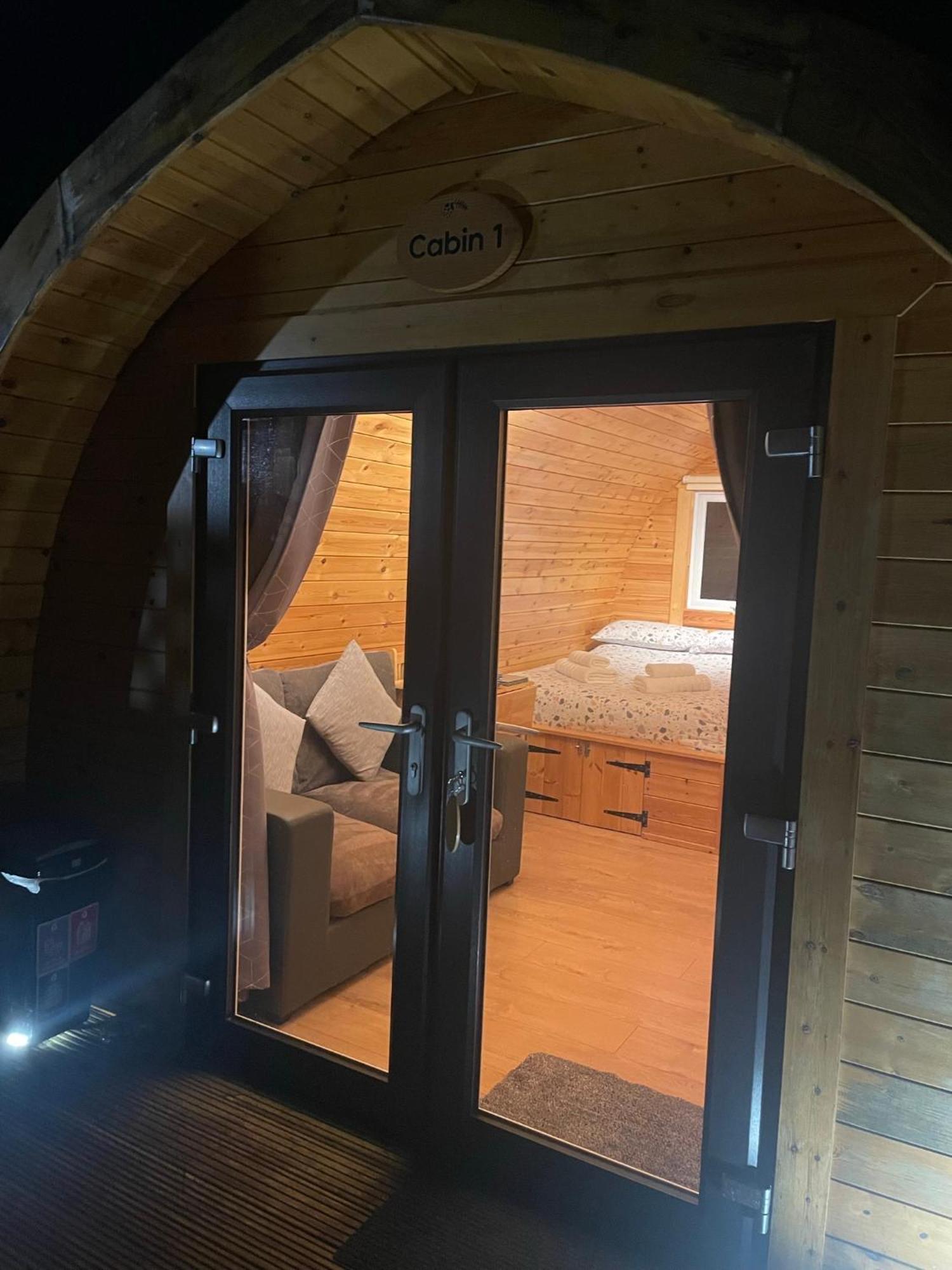 Conifer Cabins Φορτ Γουίλιαμ Εξωτερικό φωτογραφία